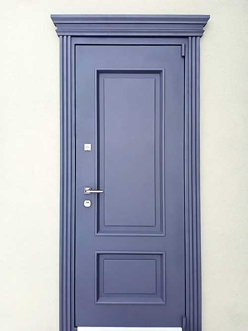 Дверь с металлофиленкой Дверь с металлофиленкой