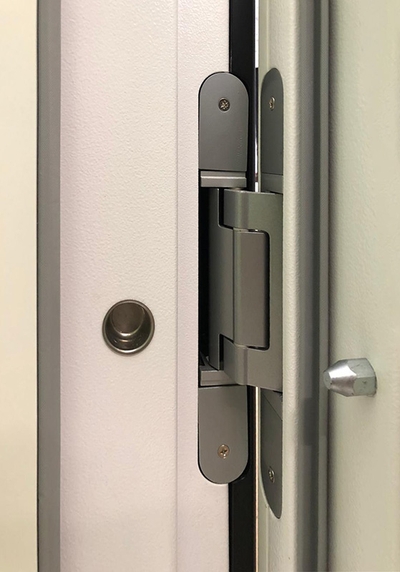 Примеры дверей со скрытыми петлями