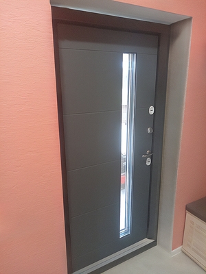 Термодверь с узким стеклопакетом Термодверь с узким стеклопакетом